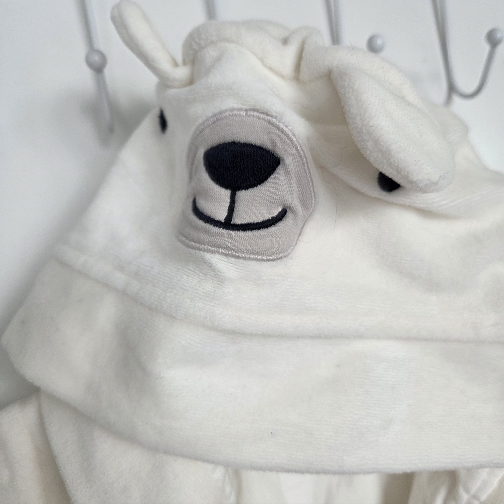Cozy Cream Bear Hooded bathrobe - Picture 3 of 6